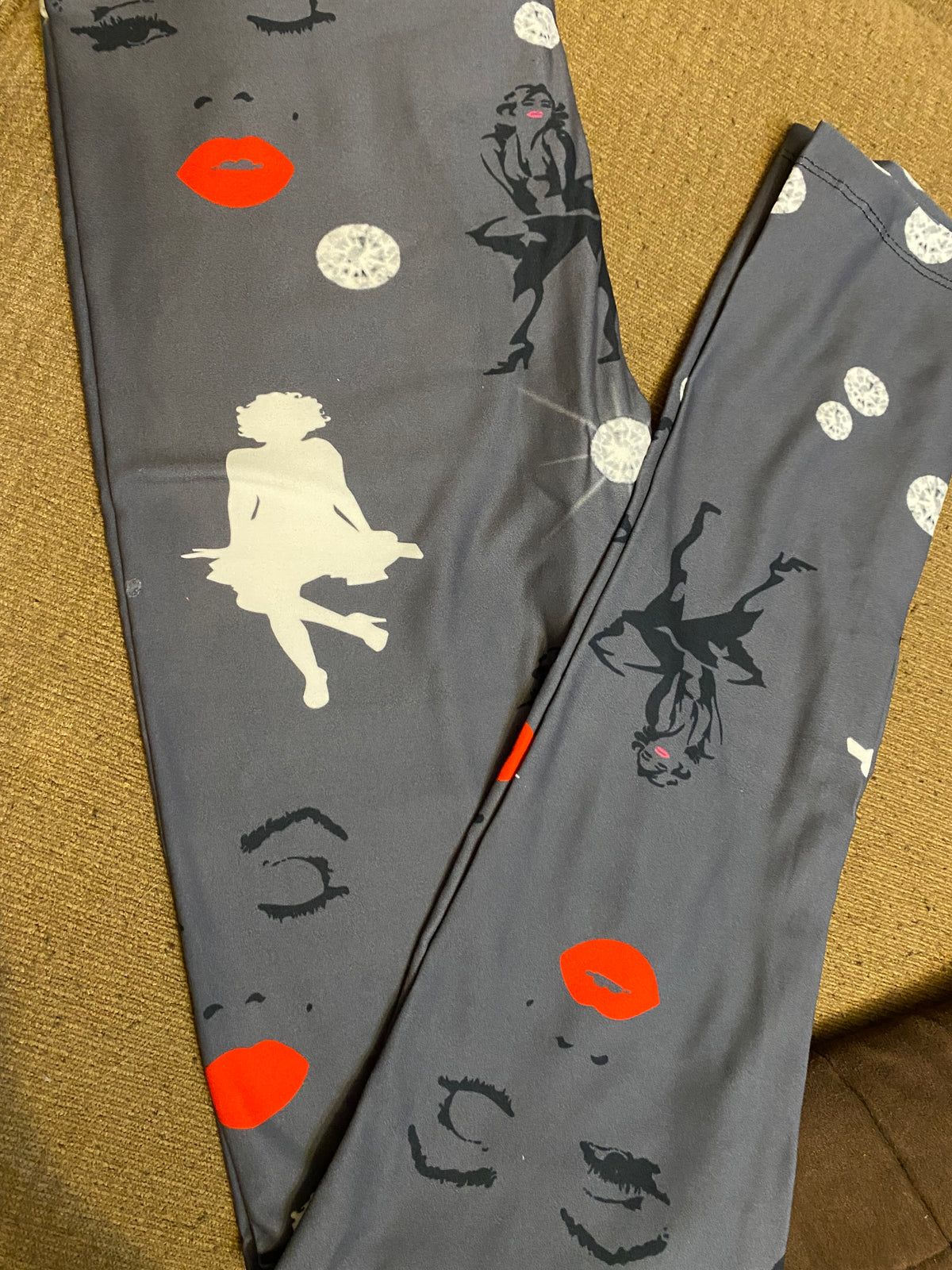 Diamond is best friend os leggings