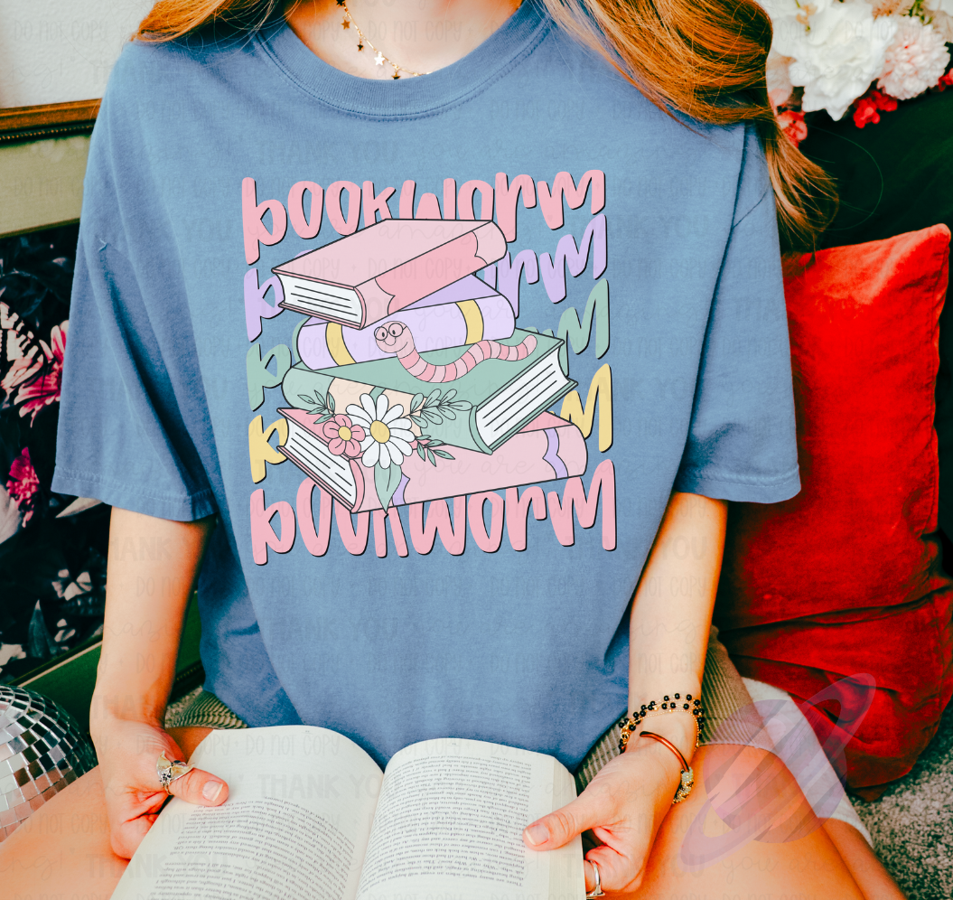 BOOKWORM TEE