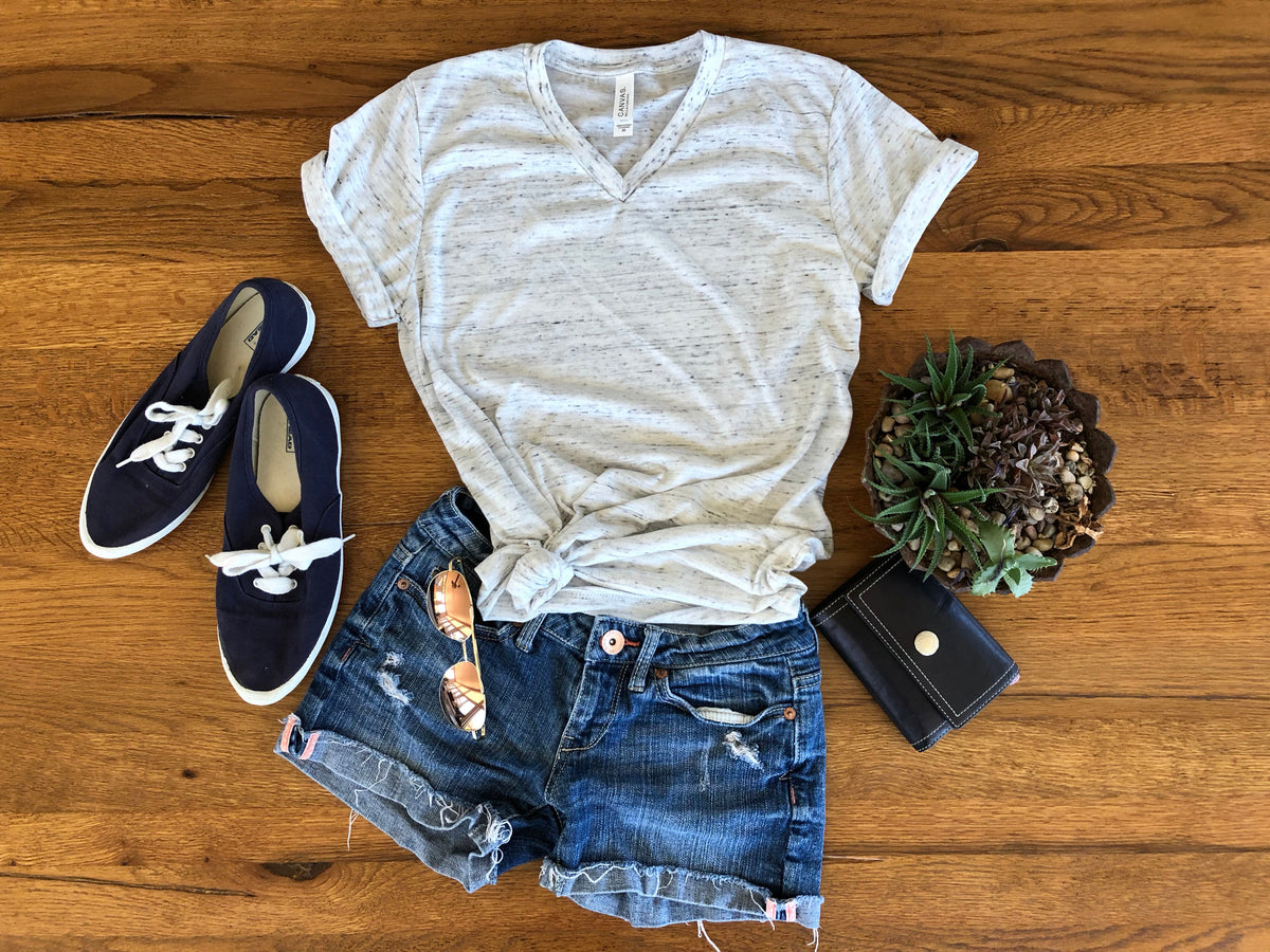 LIFE IS BETTER WITH A PUG GRAPHIC TEE