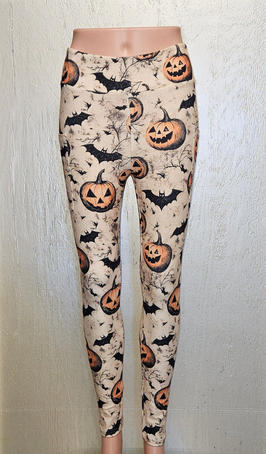 Vintage Bats and Pumpkins leggings with pockets