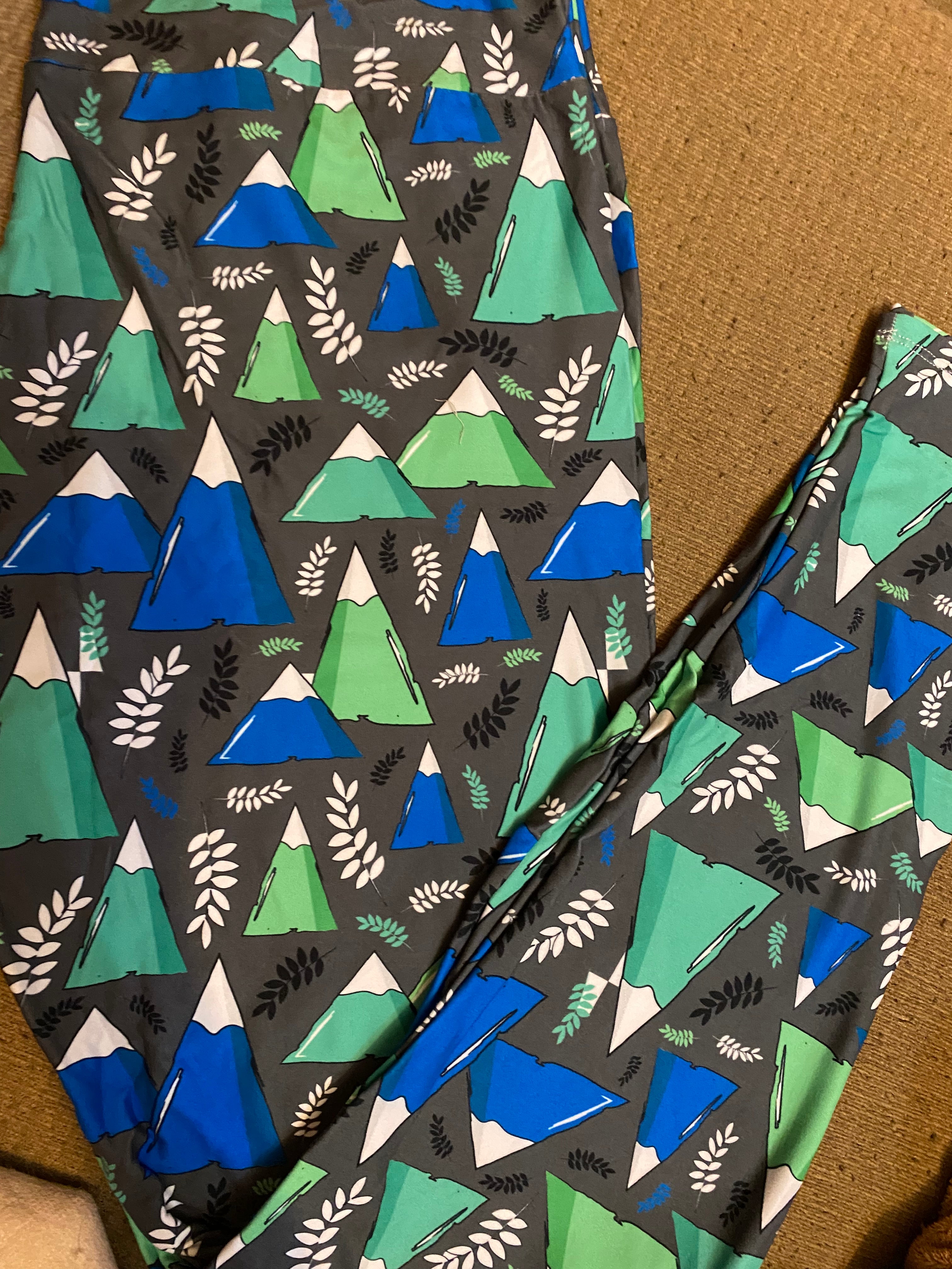 The mountains  tc leggings