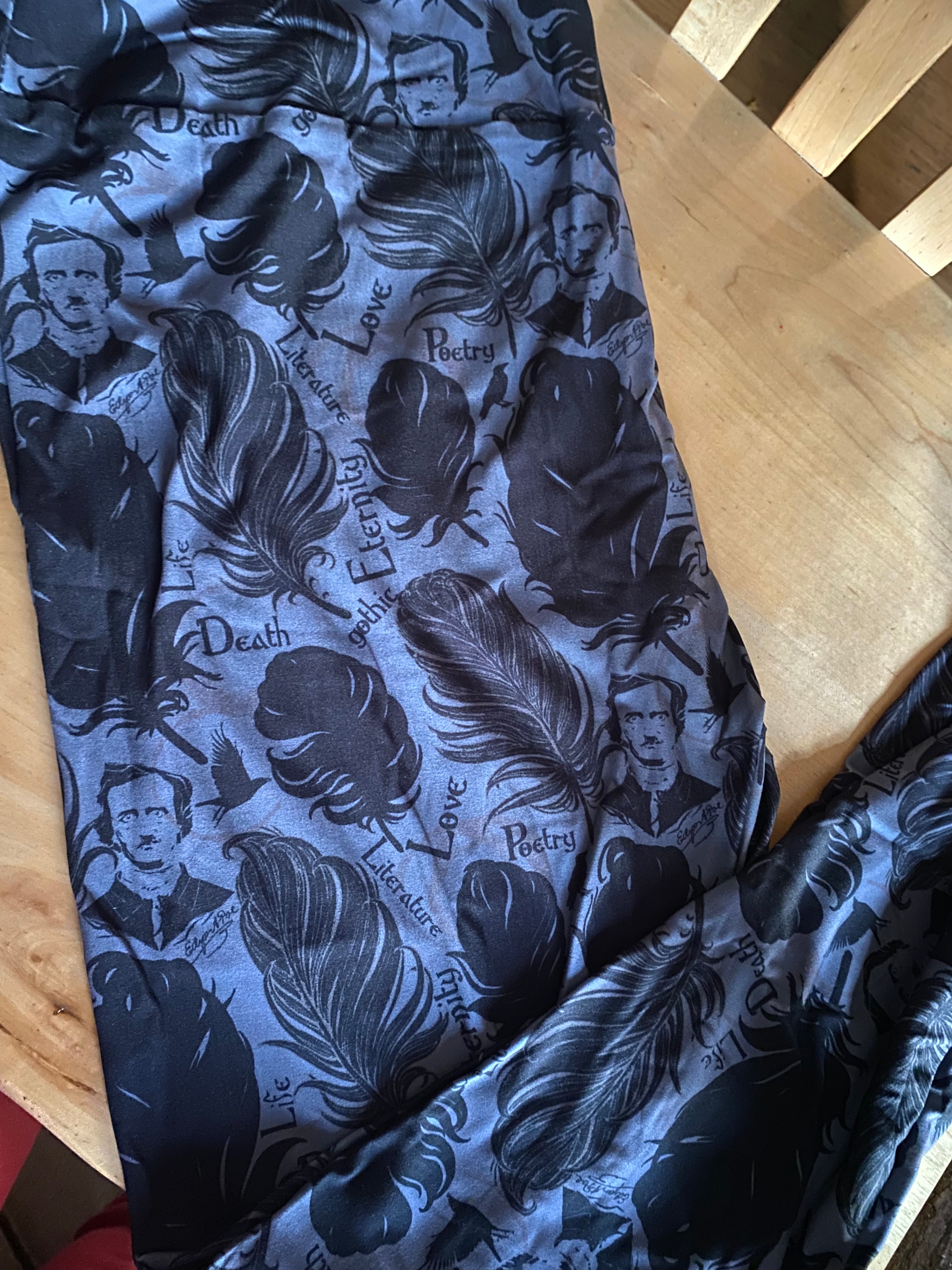 Poe  leggings tc2