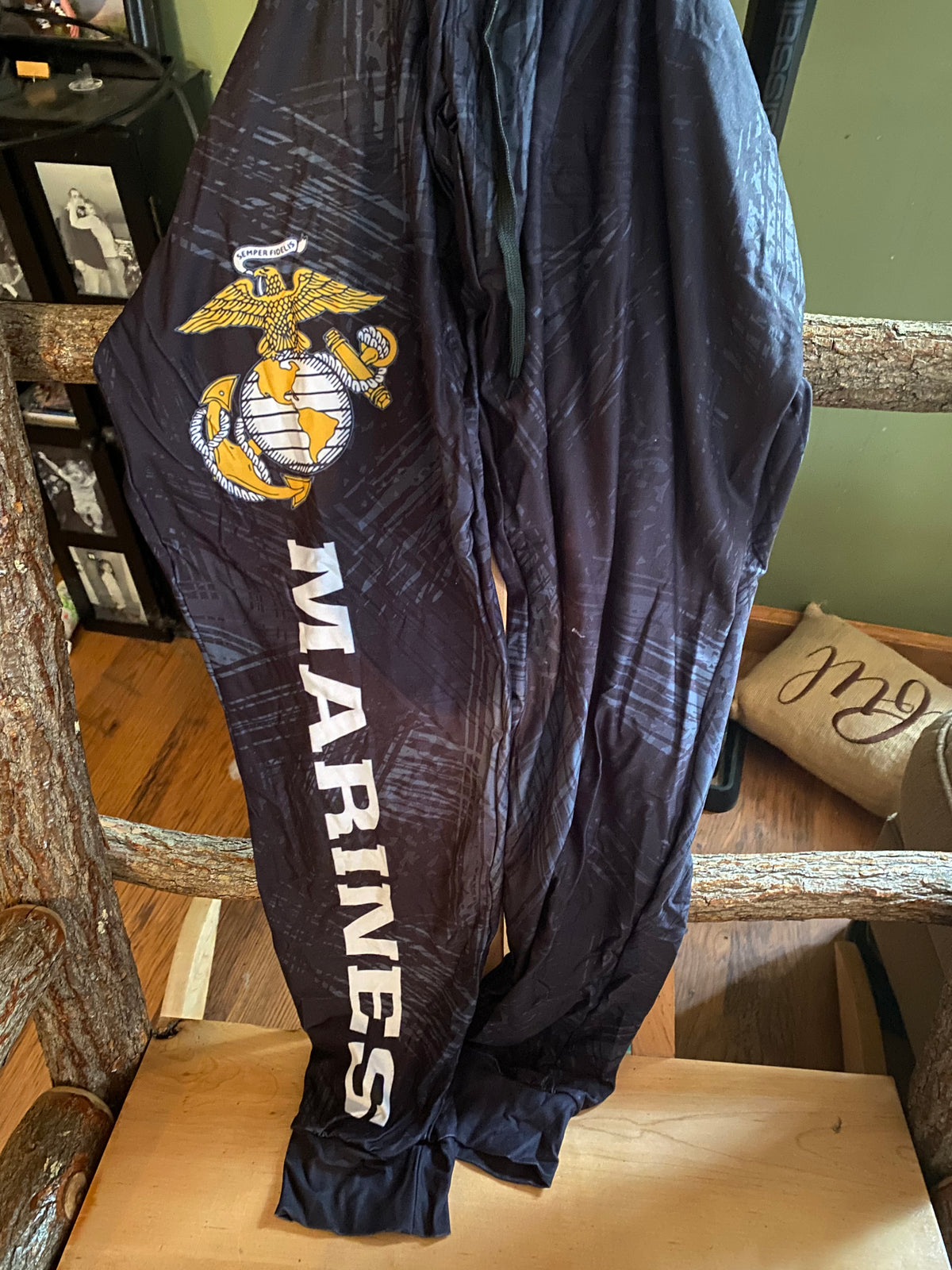 Marine l/xl joggers