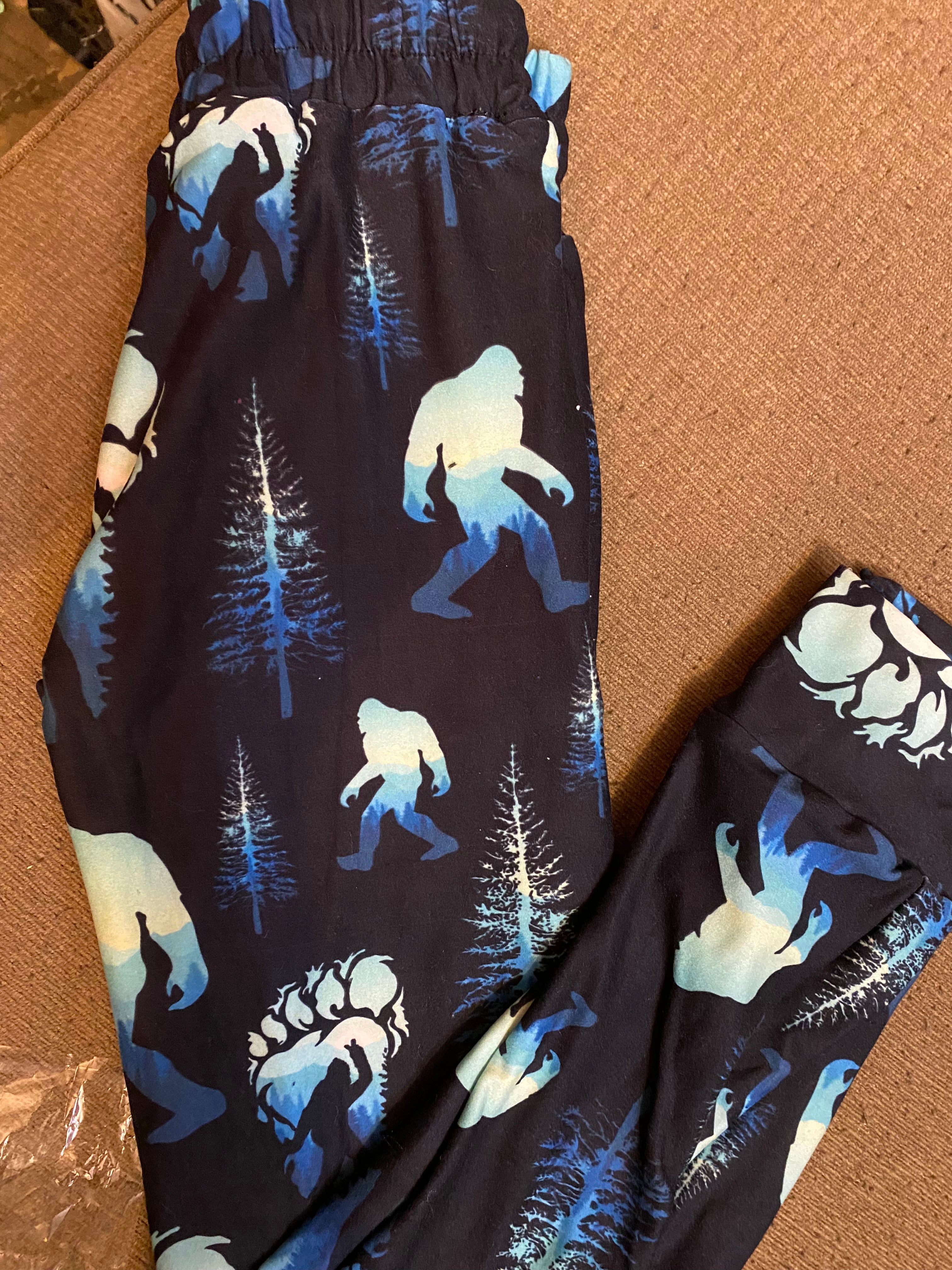 Bigfoot kids joggers l/xl