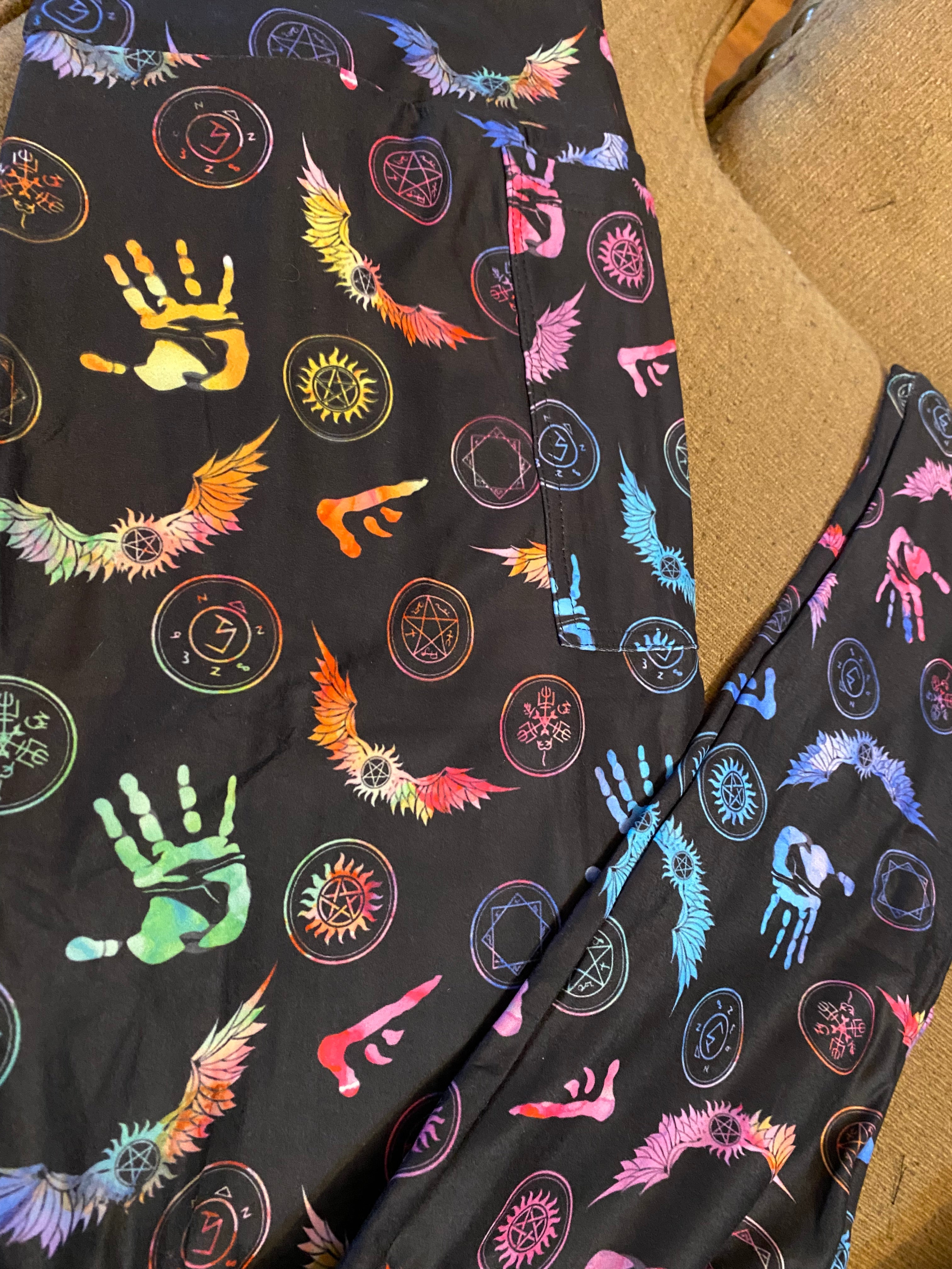 Paranormal hunters   leggings