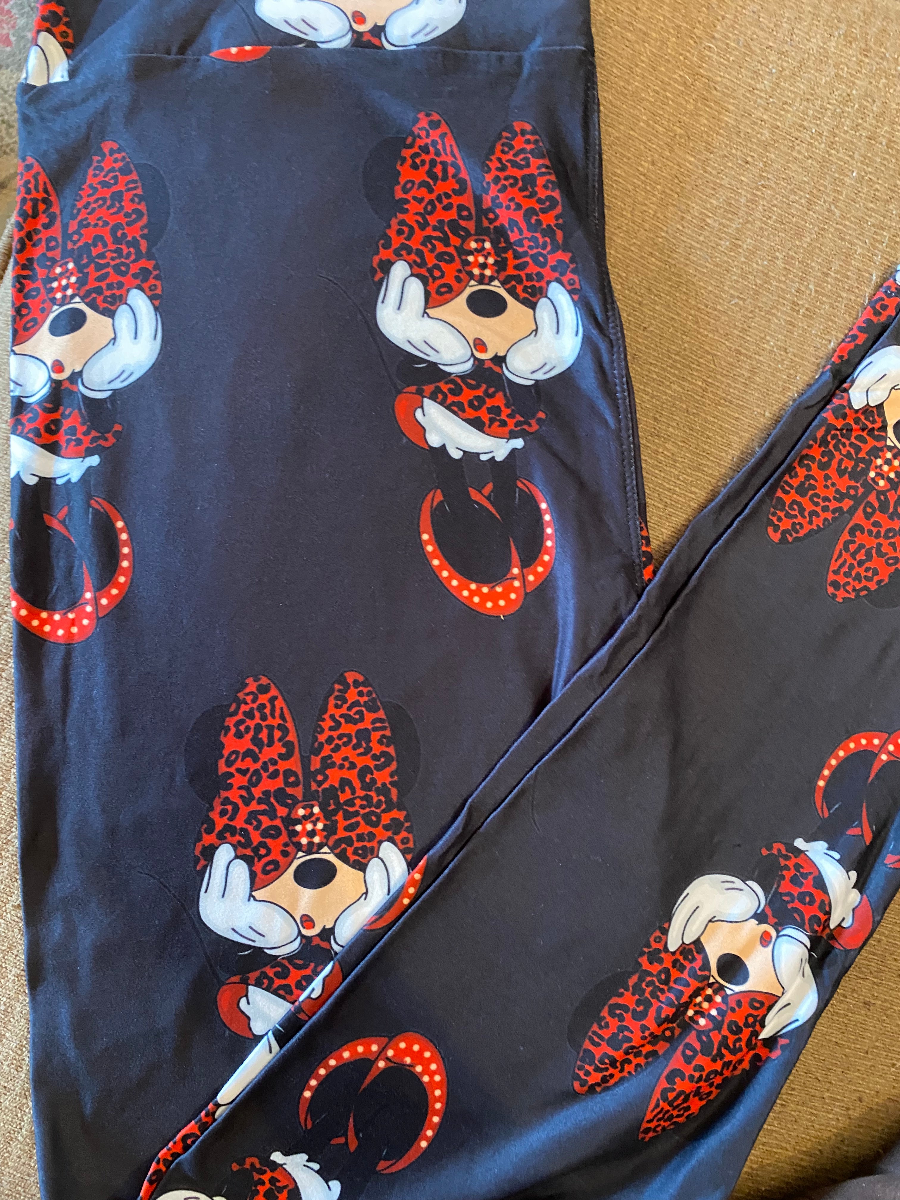 Shy mouse tc leggings