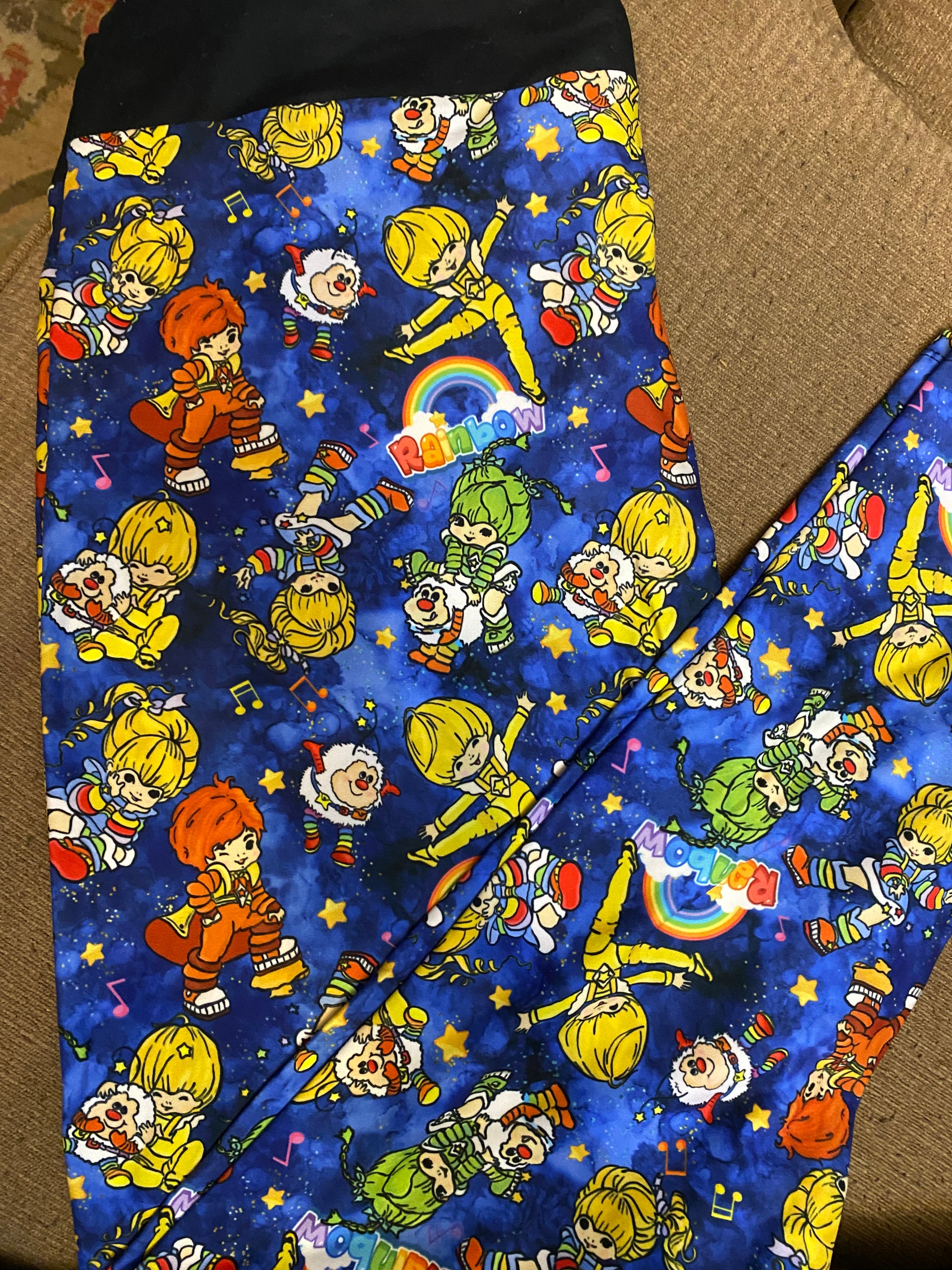 Rainbow friends  tc2 leggings