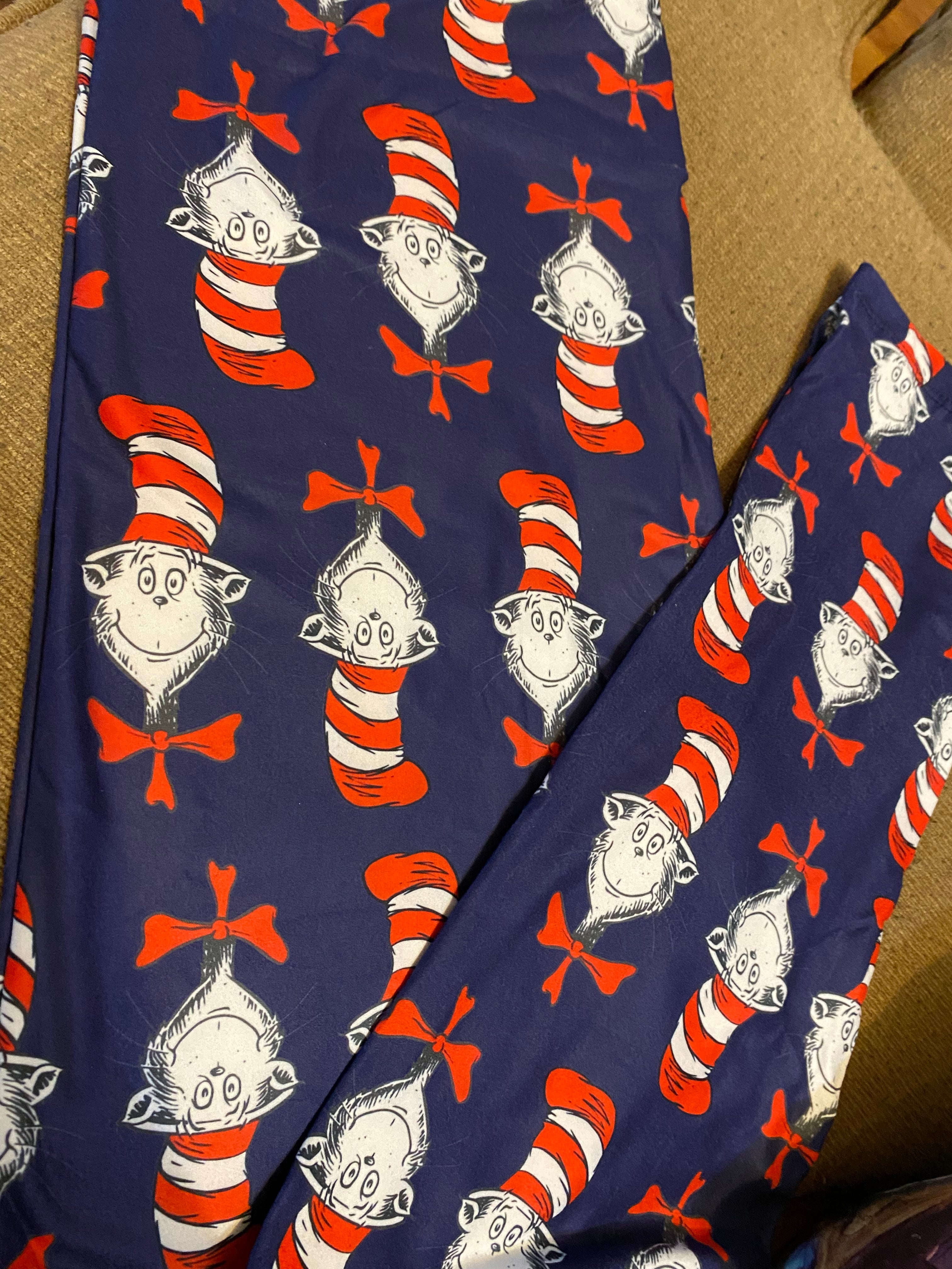 Cat and hat  os leggings