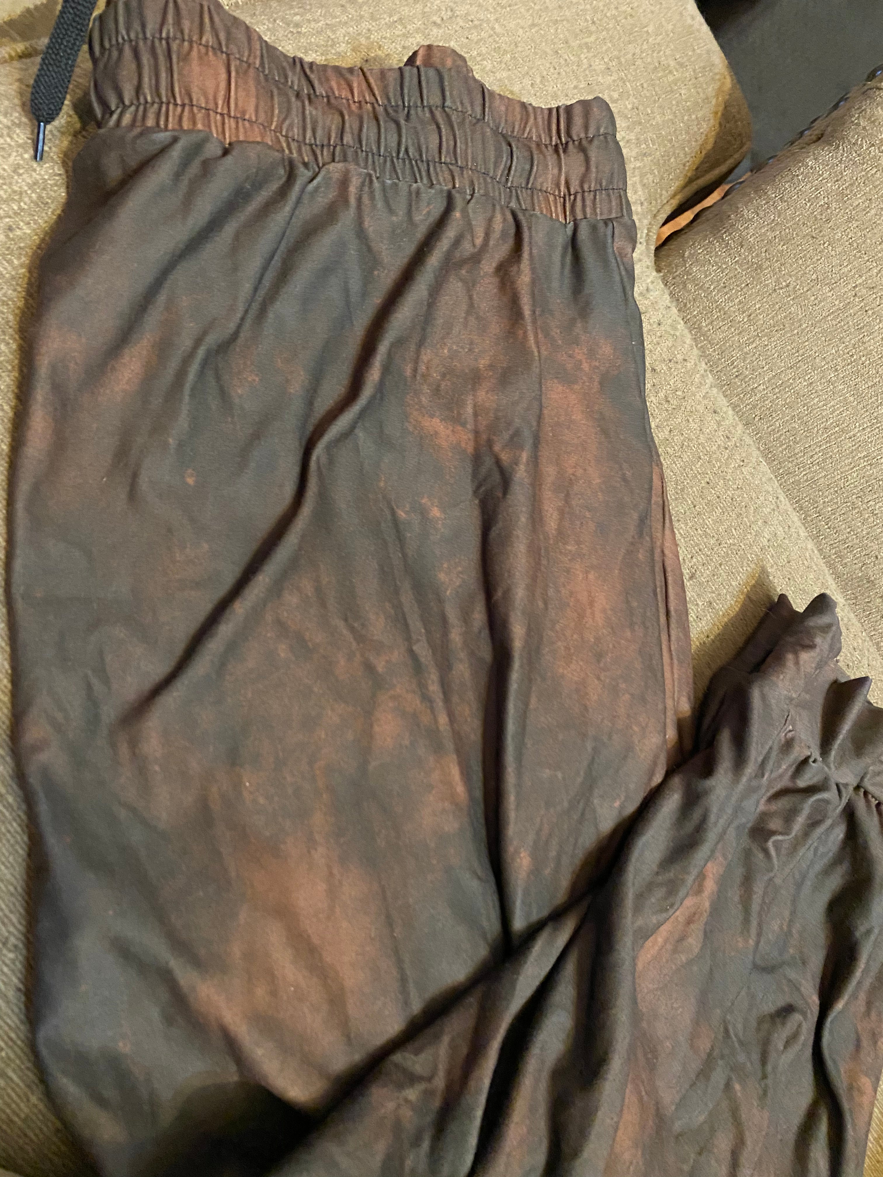 Dark brown grunge  l/xl capri joggers